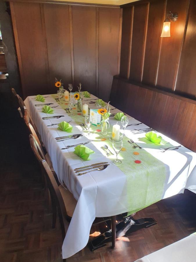 Gasthof Alte Post Oberhausen-Rheinhausen 외부 사진